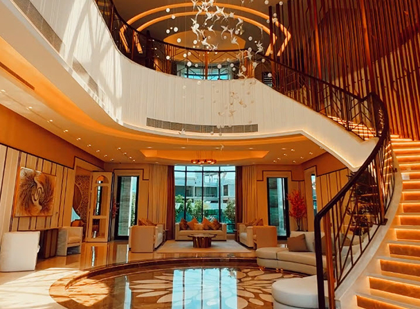 Dubai Hills'teki Bu Özel, Ultra Lüks Villa Tasarımının İçine Bir Göz Atın