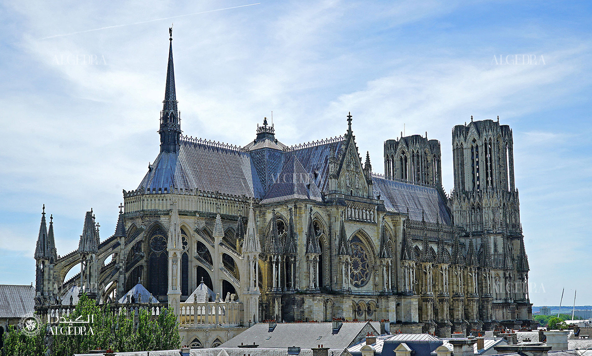 Key Elements That Define Iconic Gothic Architecture