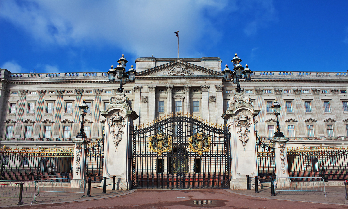 Akdeniz tarzı villa girişi