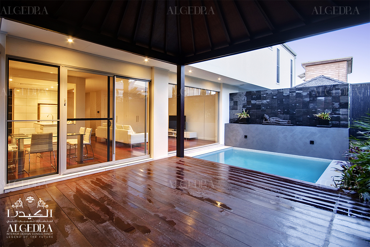 villa swimming pool